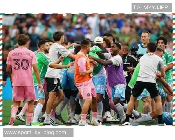 苏亚雷斯职业生涯争议回顾:咬人禁赛三次与歧视行为引发的风波